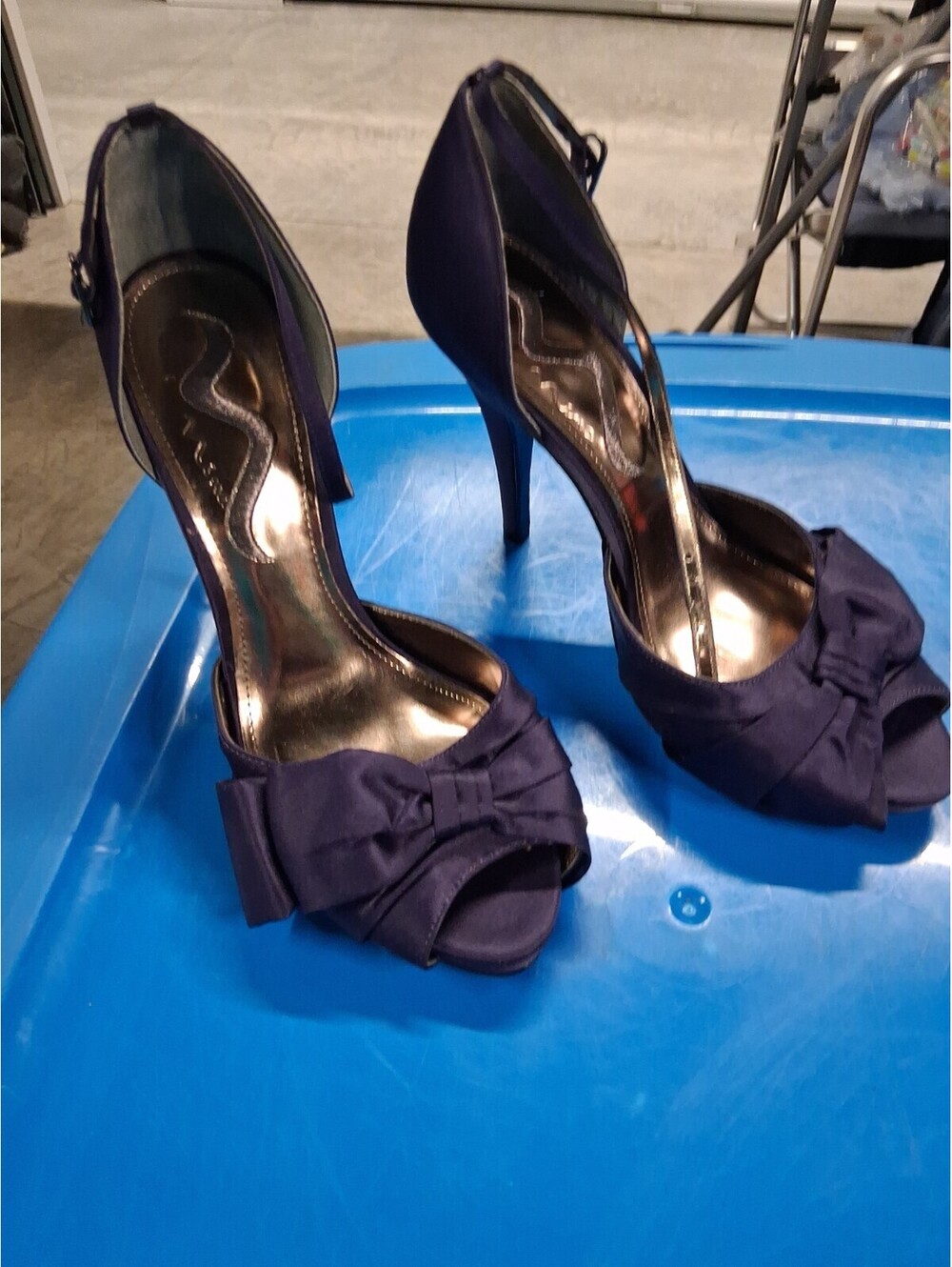 Nina Purple Bow Tie Heels Size Women’s 9W K2